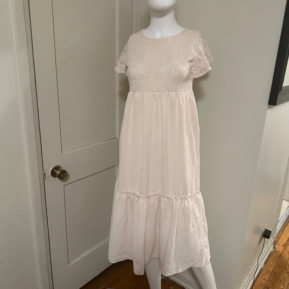 Dresses & Skirts - Dress